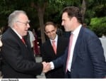 niall ferguson - kokkalis (από αριστερά): κ. Σωκράτης Κόκκαλης , κ. Χρυσόστομος Σφάτος, Γενικός Δ/ντής Ιδρύματος Κόκκαλη και ο καθηγητής Niall Ferguson