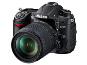D7000_18_105_front34l_l
