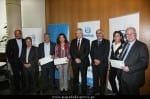 ote prosfora Ο Πρόεδρος και Διευθύνων Σύμβουλος του ΟΤΕ και της Cosmote, κ. Μιχάλης Τσαμάζ, με την κα Βάνα Λαβίδα, Πρόεδρο του «MDA Ελλάς», τον κ. Κώστα Γιαννόπουλο, Πρόεδρο του συλλόγου «Το Χαμόγελο του Παιδιού», τον κ. Χρήστο Μπαρτζώκα, πρόεδρο της Ένωσης «Μαζί για το Παιδί» και στελέχη του ΟΤΕ.