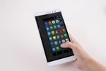 PHAB Plus-Silver-onehand-18