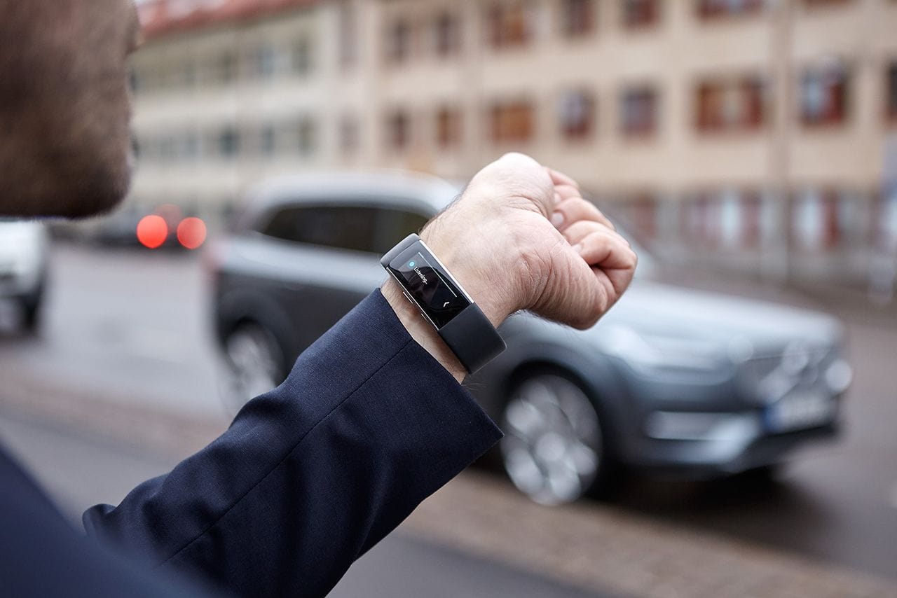 volvo-microsoft-band-2